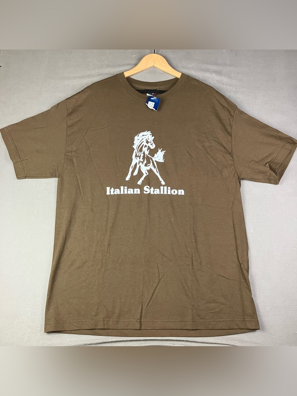 Vintage Y2K Italian Stallion Horse Graphic T-Shirt Menβs Size XL Brown NWT. New